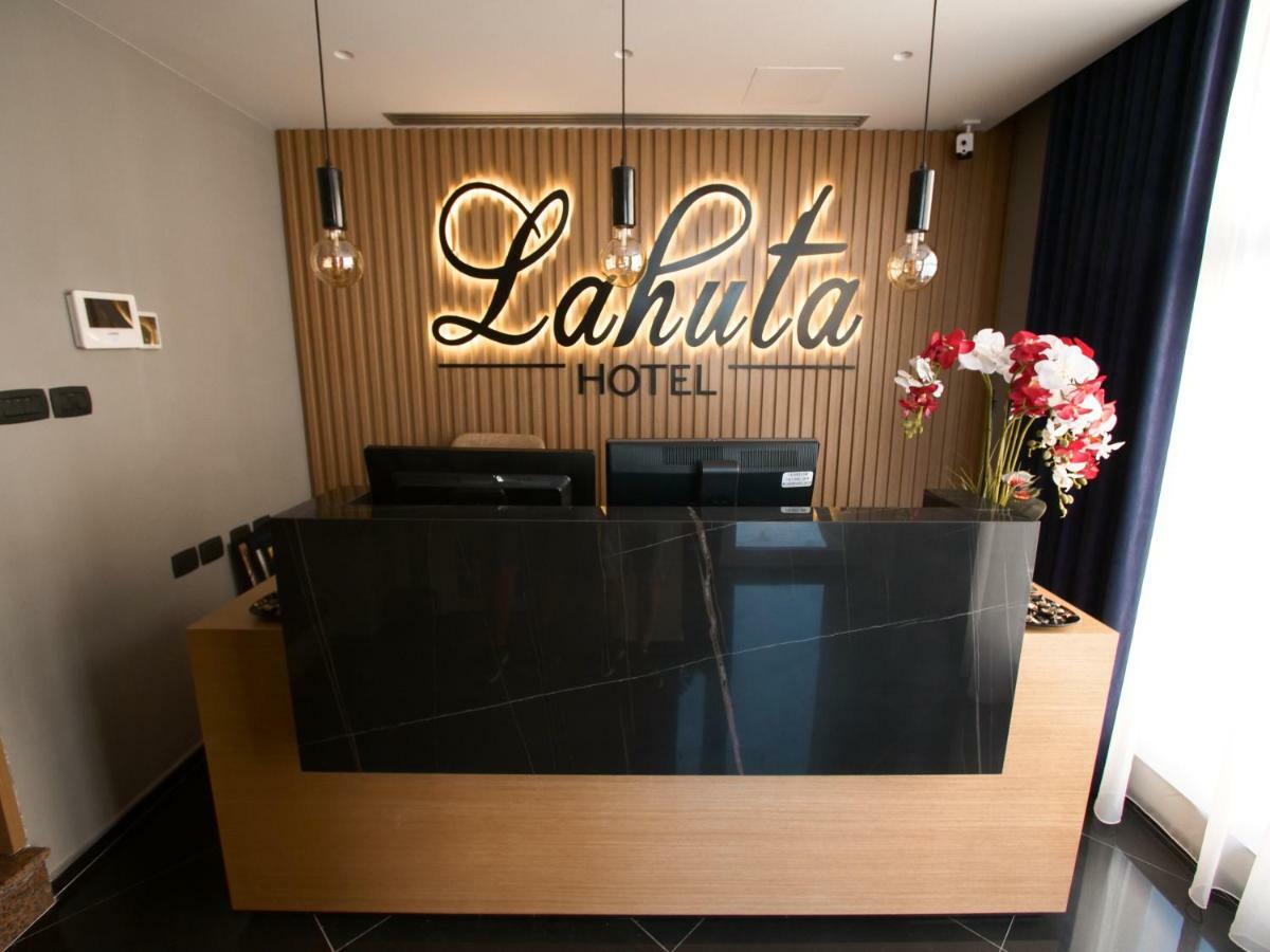 Hotel Lahuta Bajram Curri Экстерьер фото
