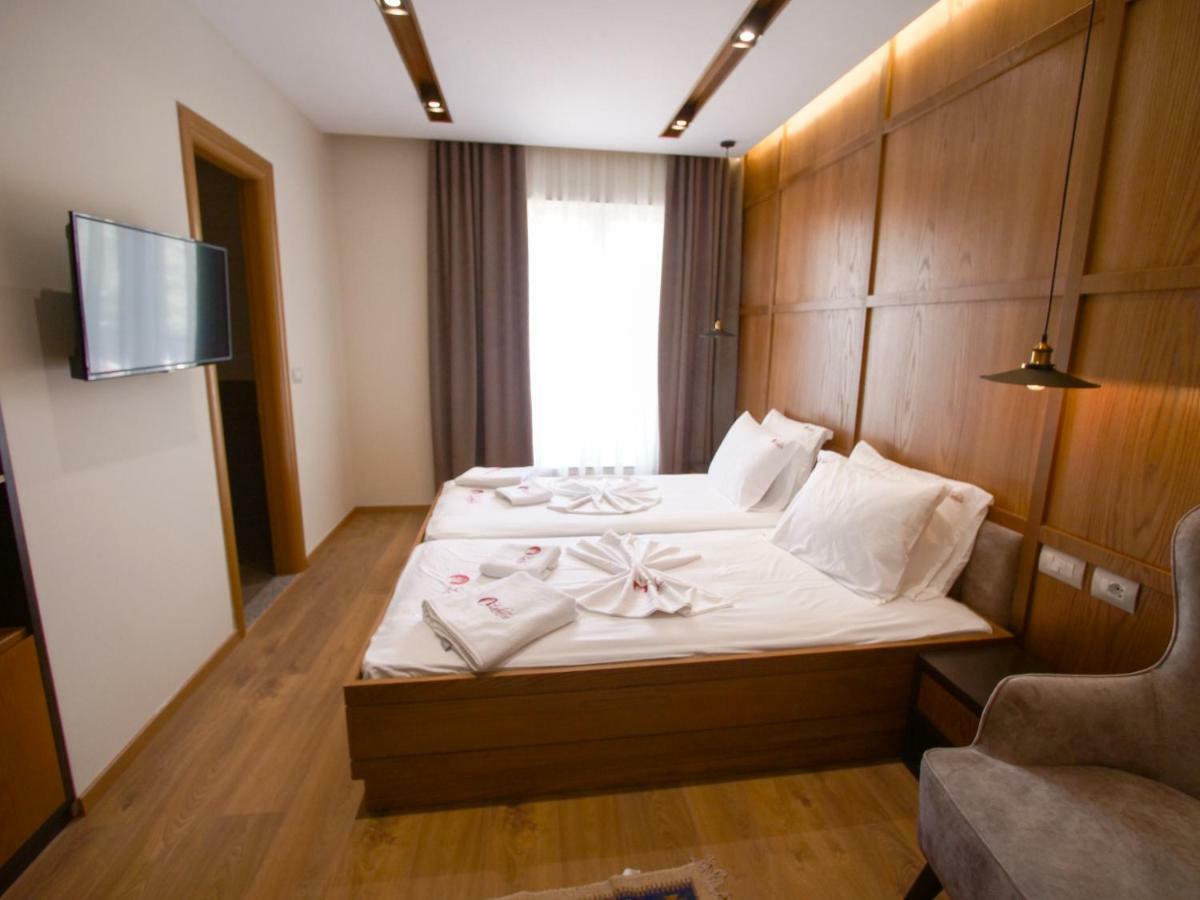 Hotel Lahuta Bajram Curri Экстерьер фото