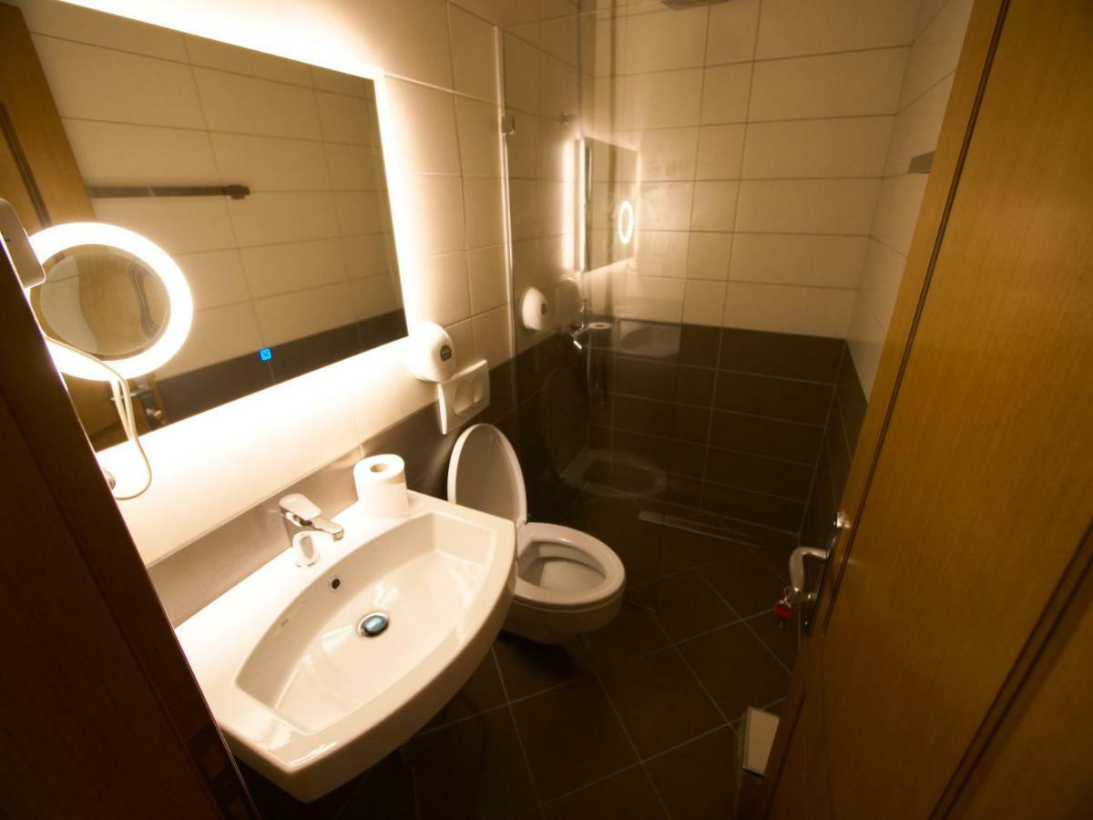 Hotel Lahuta Bajram Curri Экстерьер фото