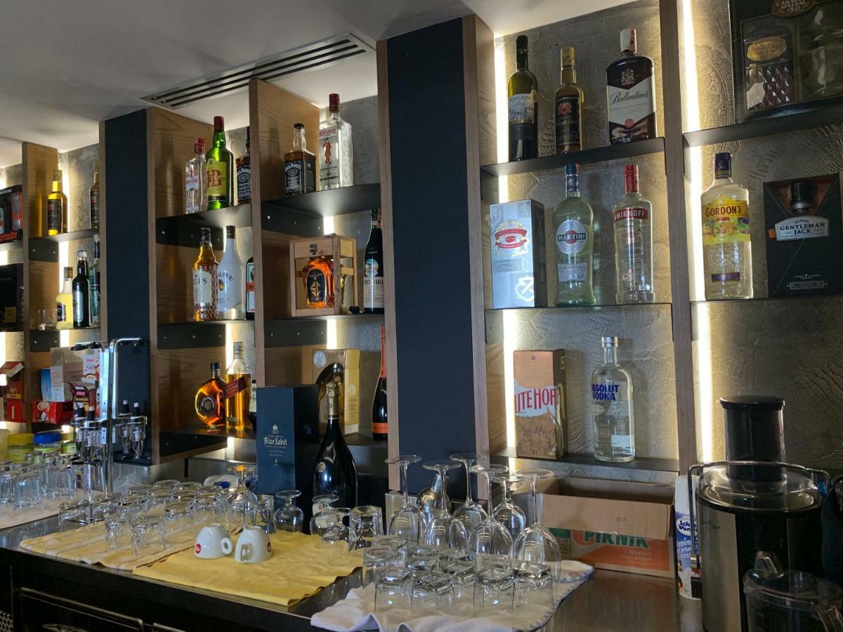 Hotel Lahuta Bajram Curri Экстерьер фото